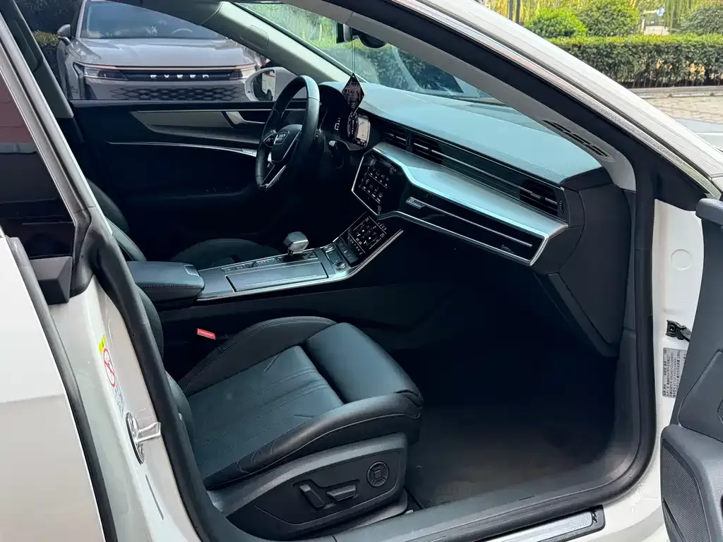 Audi A7 2021 из CN, фото 9