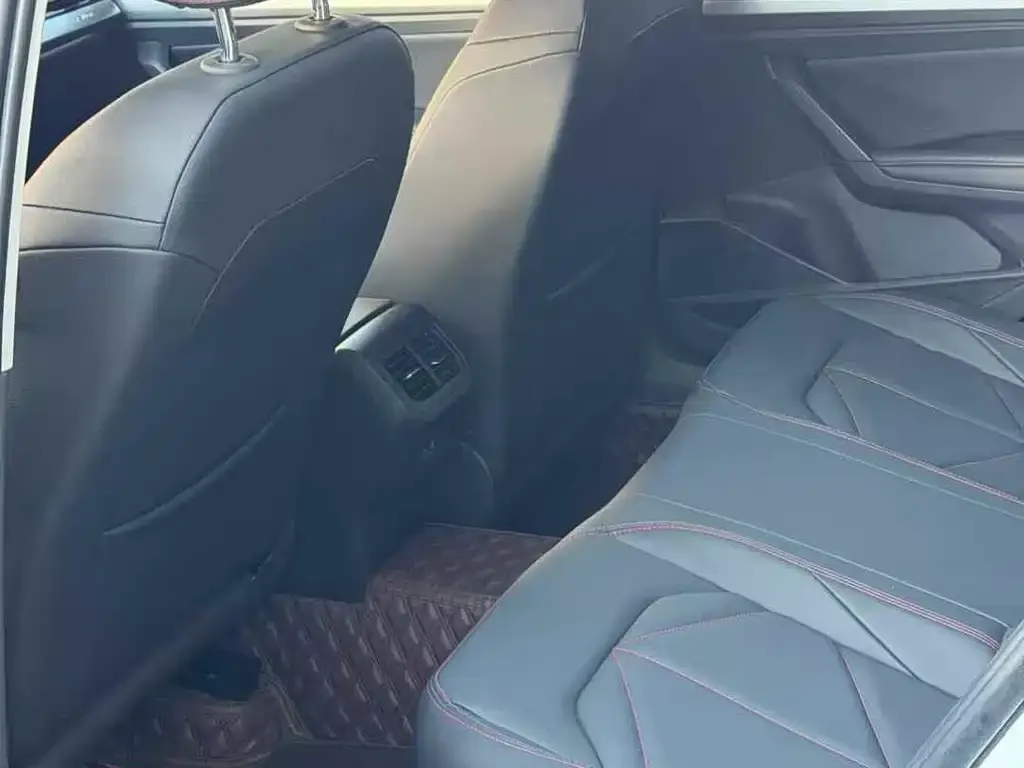 Volkswagen Lavida 2025 из CN, фото 5