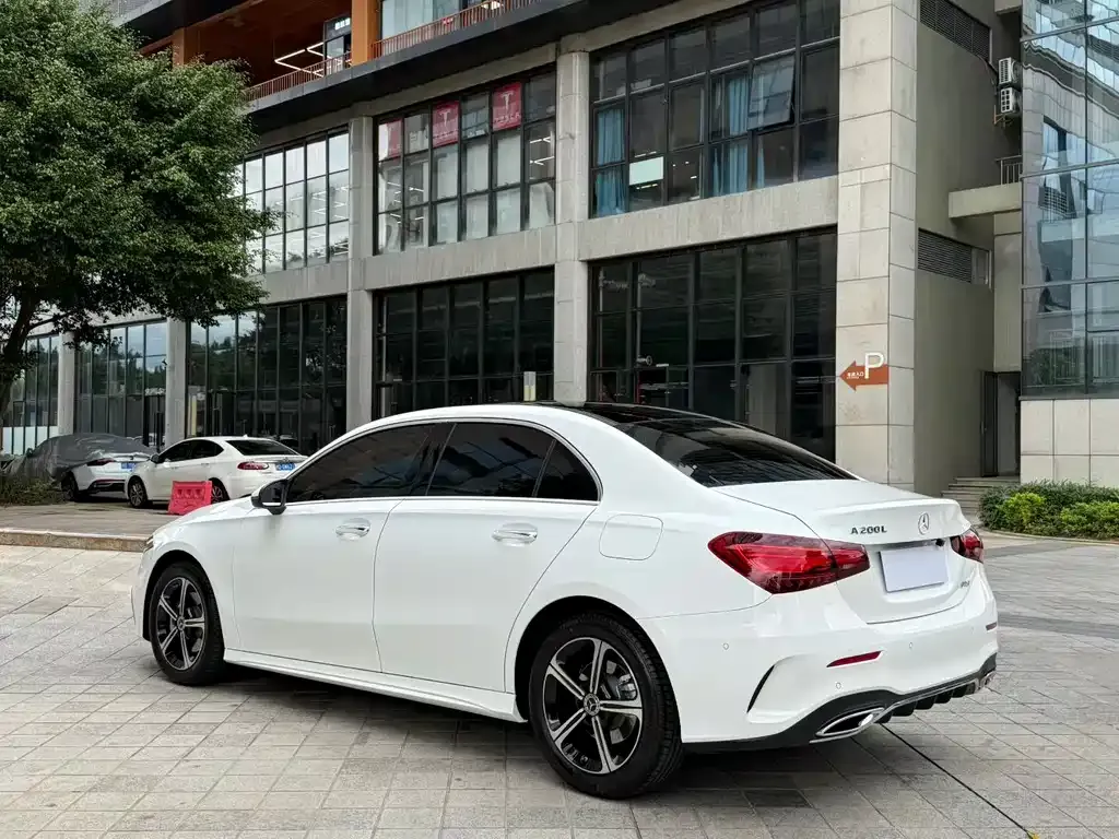 Mercedes-Benz A-Class 2024 из CN, фото 7