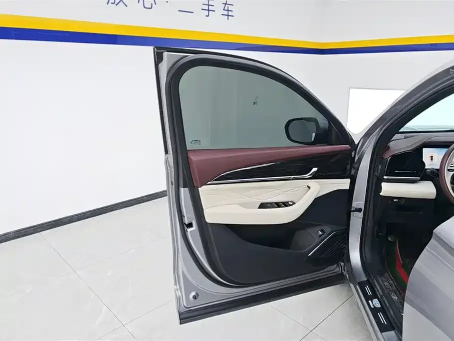 Geely Xingyue L — фото 7