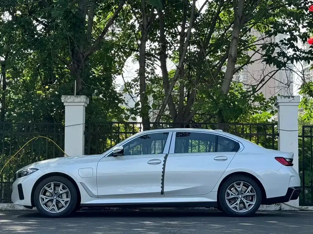 BMW i3 2025 из CN, фото 3