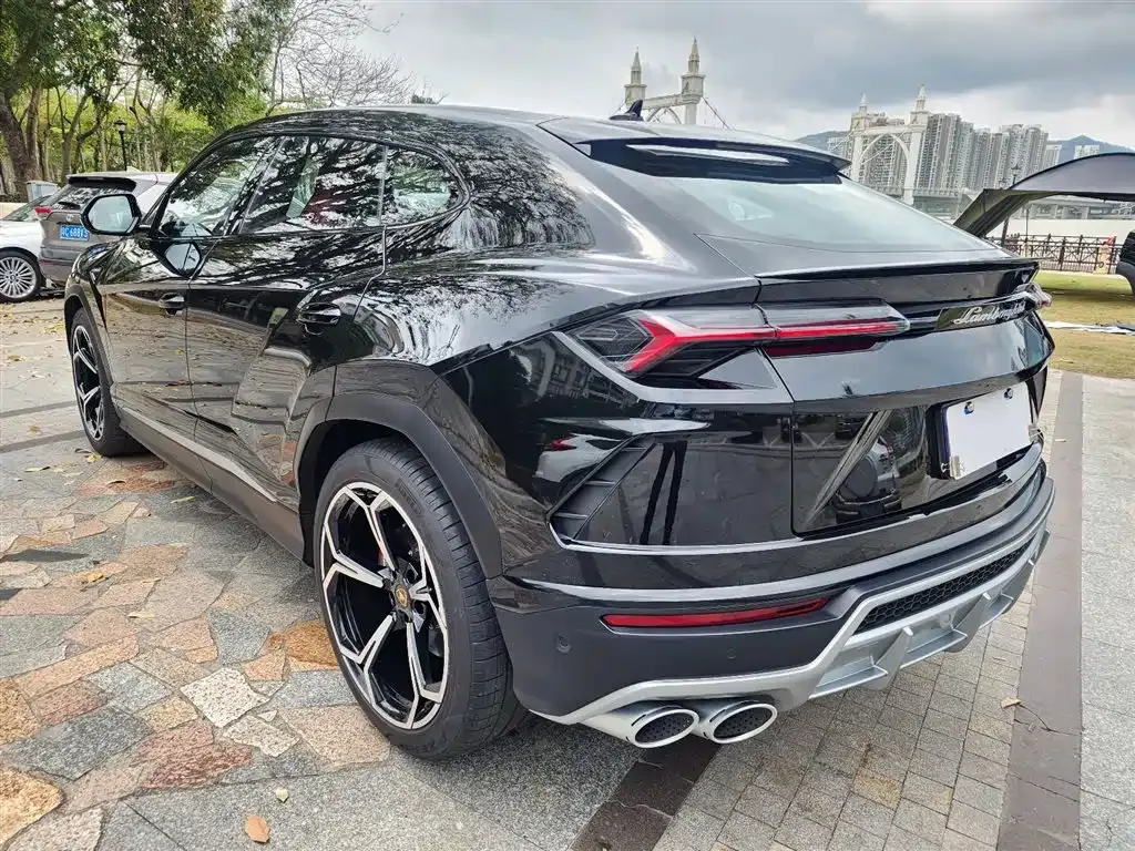 Lamborghini Urus — фото 3
