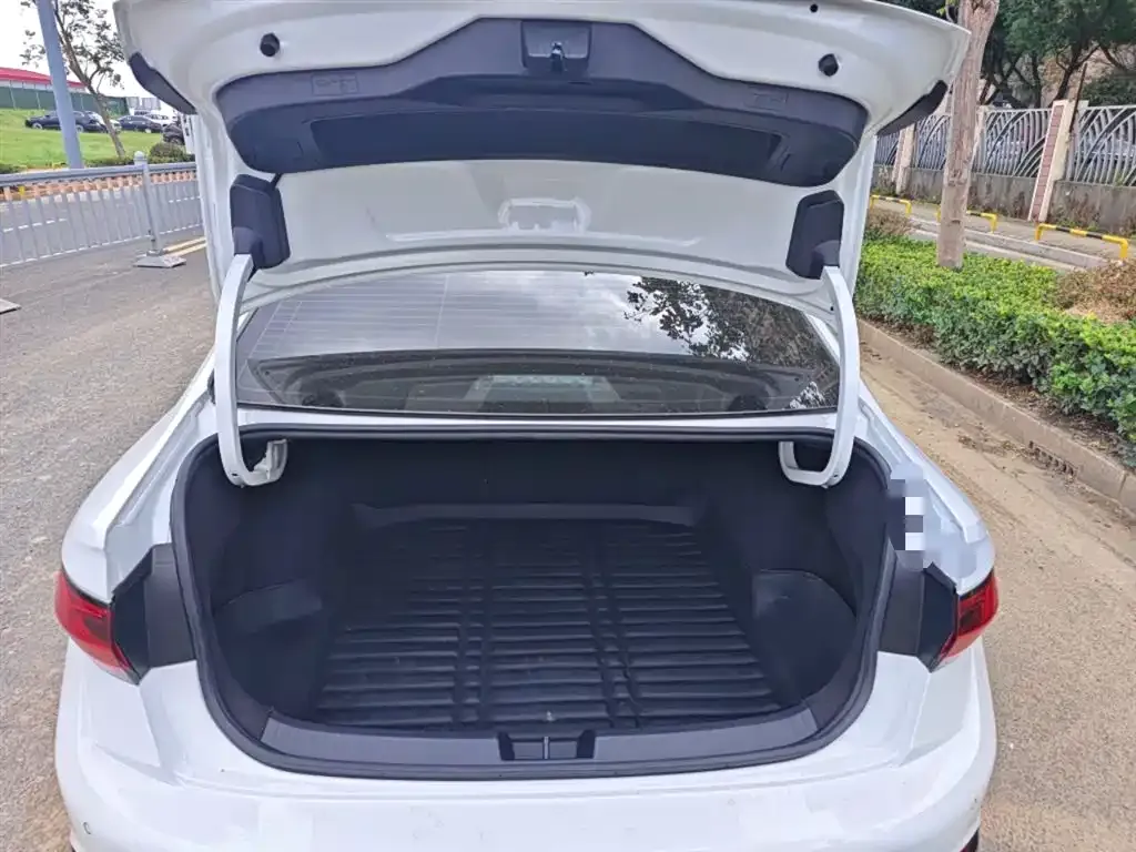 Volkswagen Sagitar 2022 из CN, фото 10