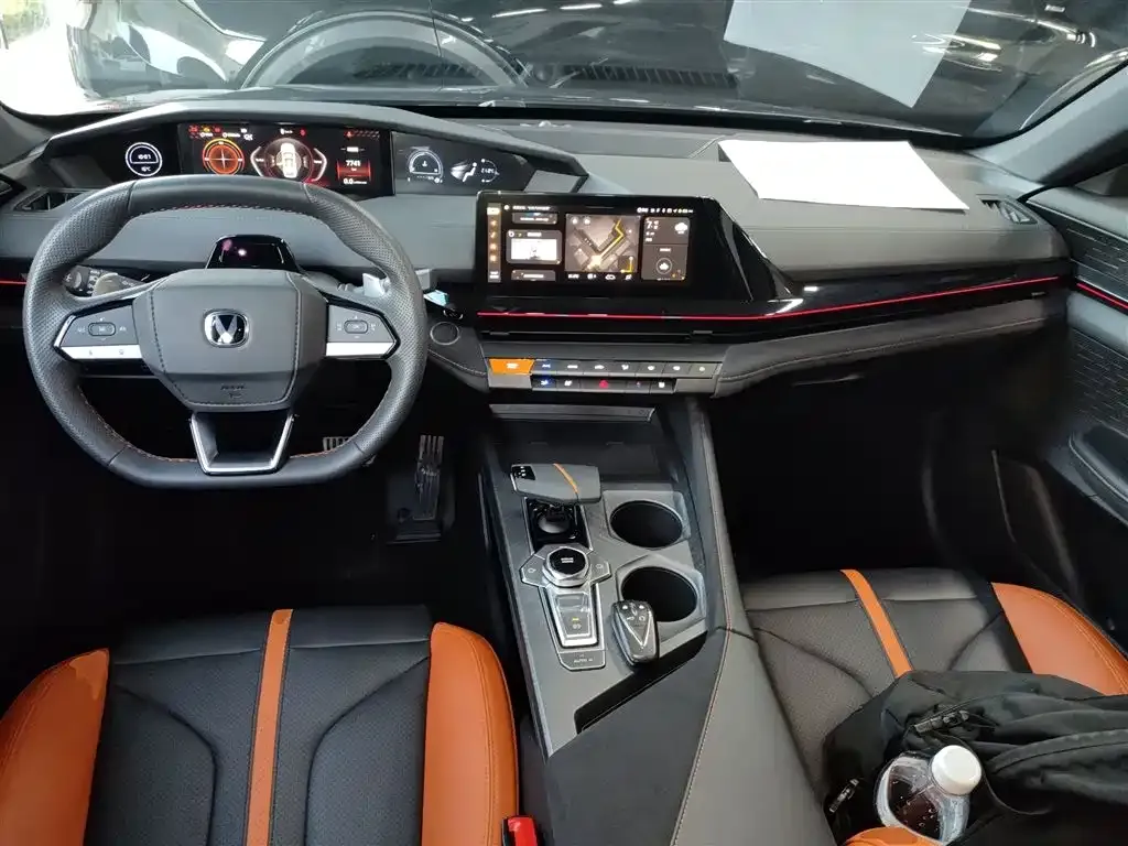 Changan UNI-V 2024 из CN, фото 10