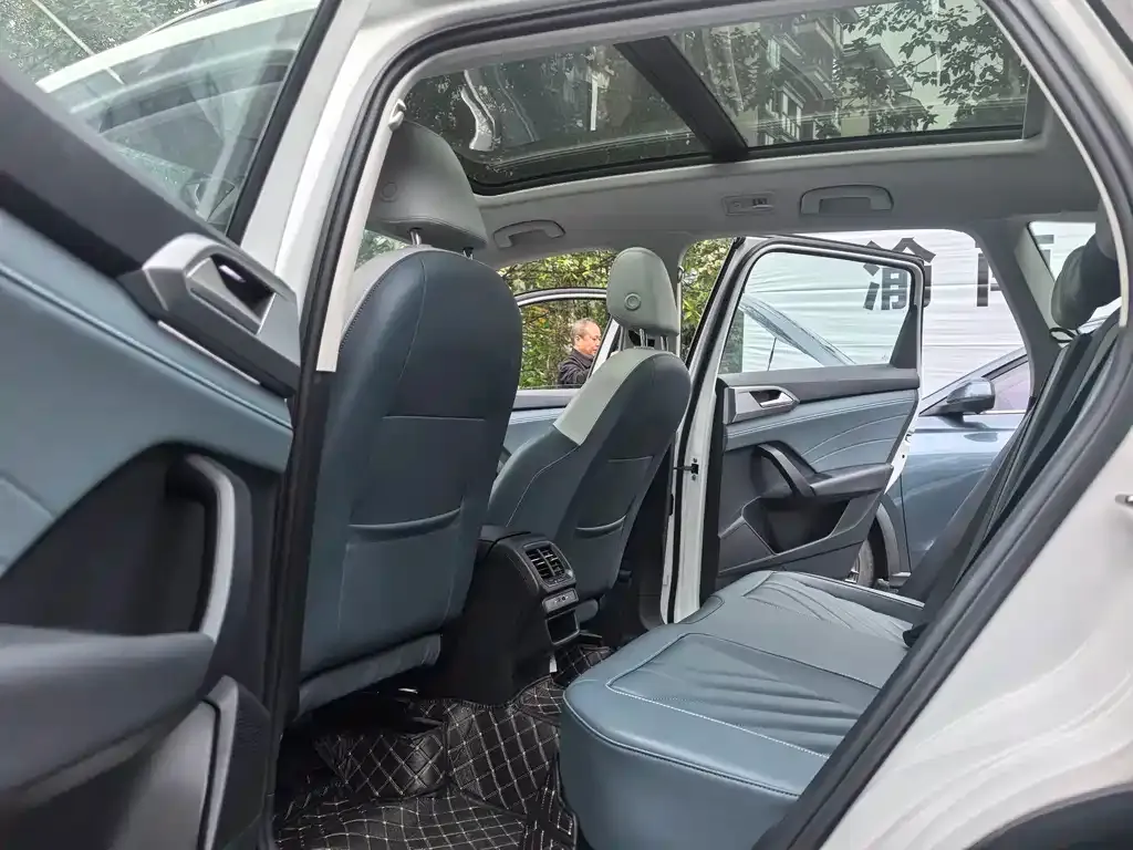 Volkswagen Tharu 2024 из CN, фото 8