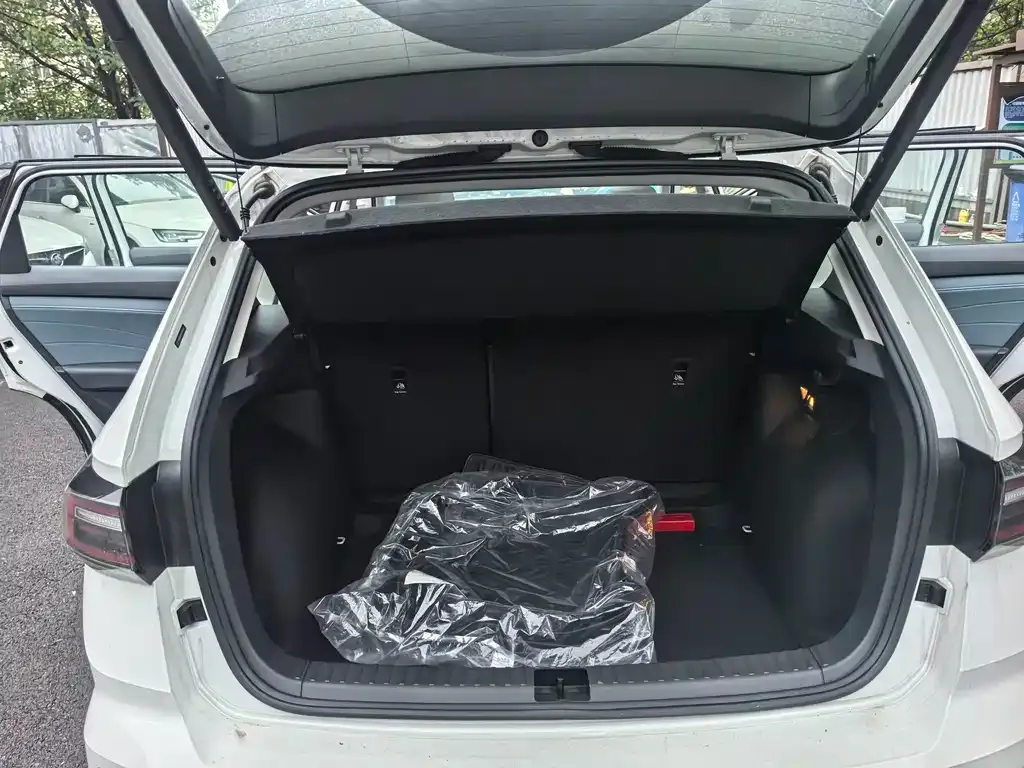 Volkswagen Tharu 2024 из CN, фото 9
