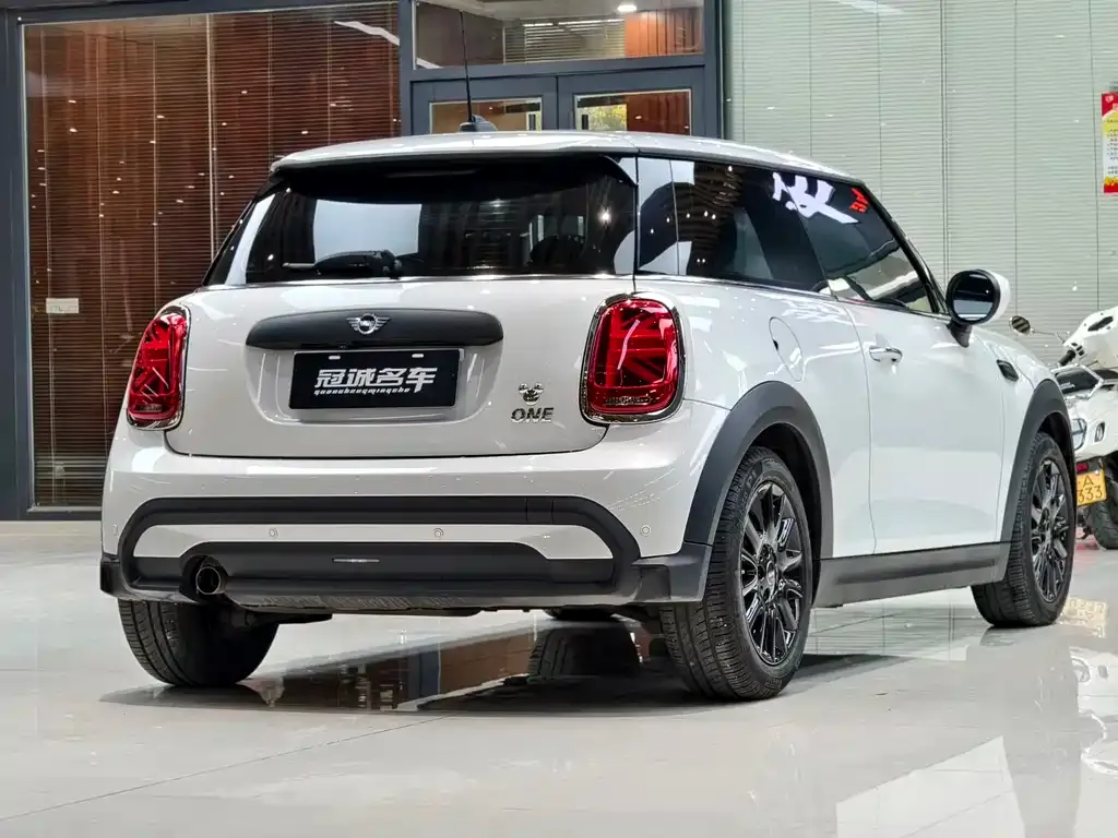 MINI Cooper (3-door) 2024 из CN, фото 10