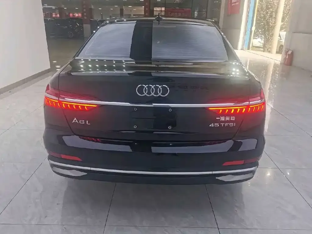 Audi A6L — фото 7