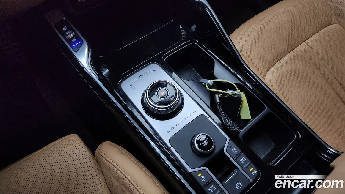 Kia Sorento — фото 9