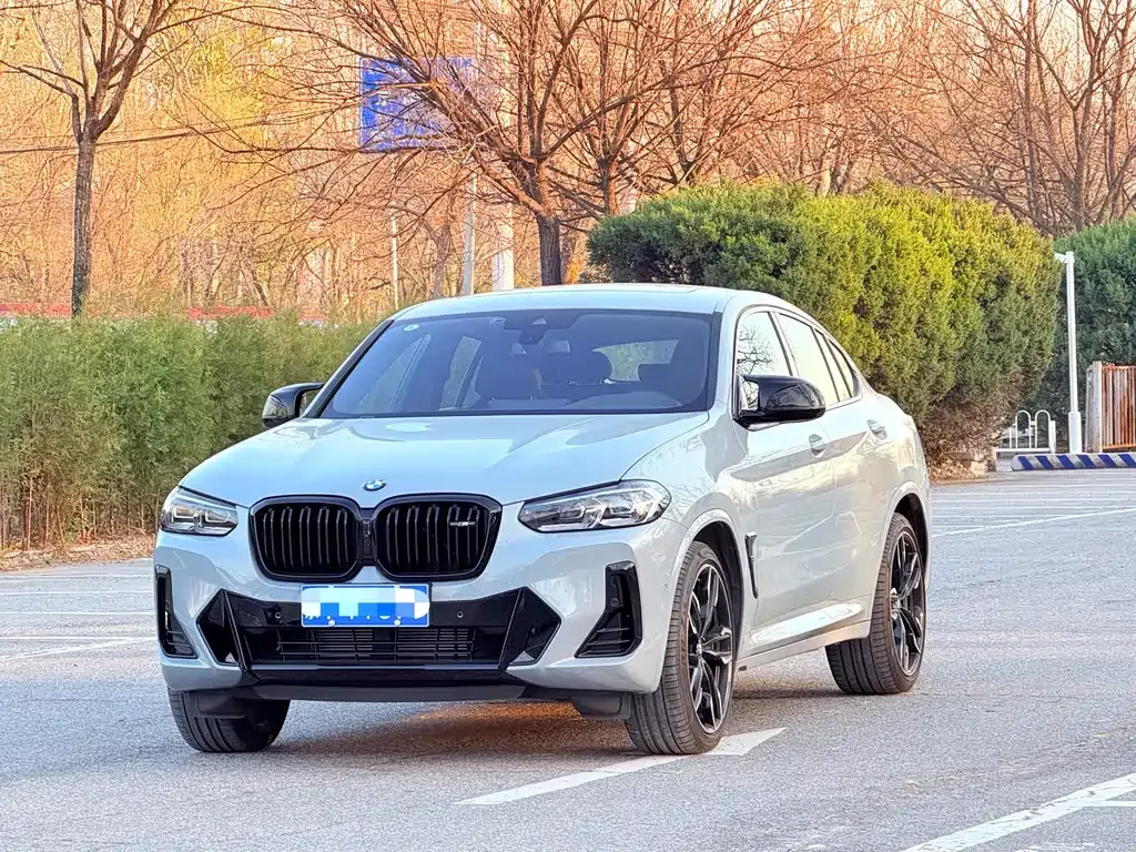 BMW X4 M40i