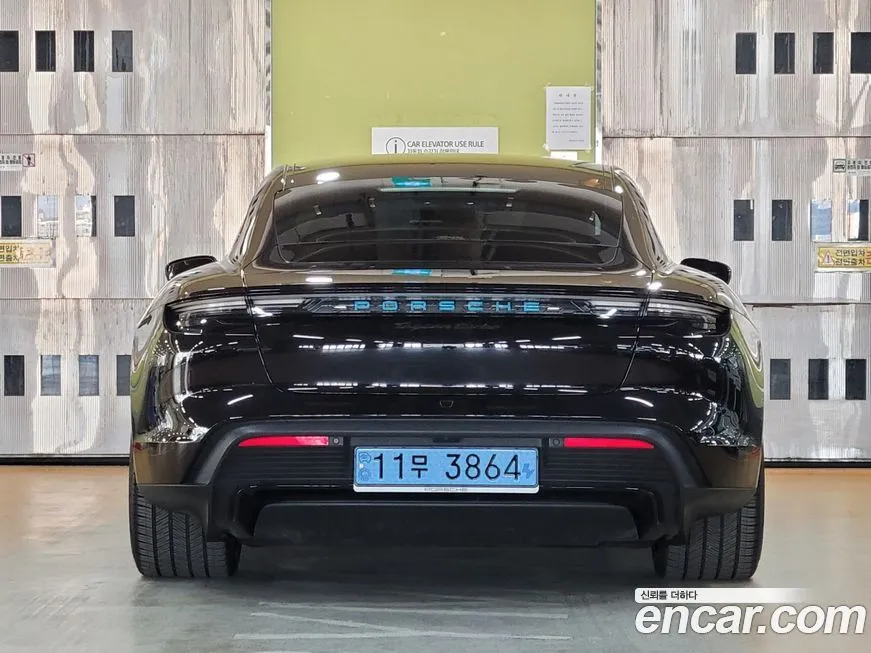 Porsche Taycan 2022 из KR, фото 4