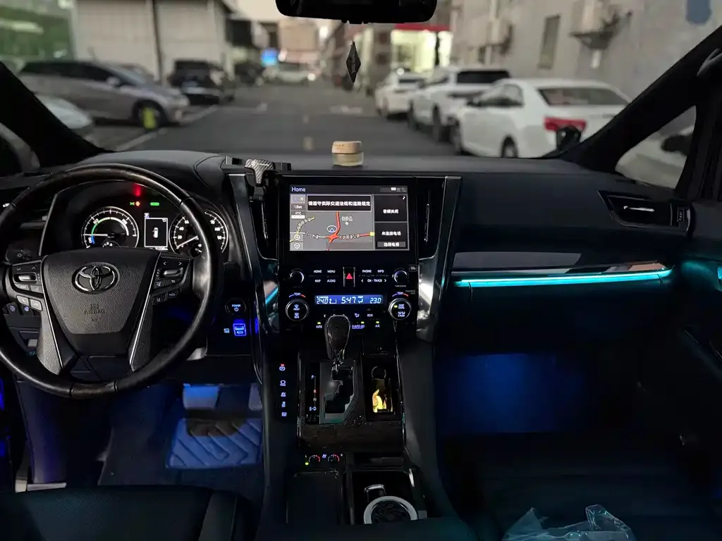 Toyota Alphard 2023 из CN, фото 4