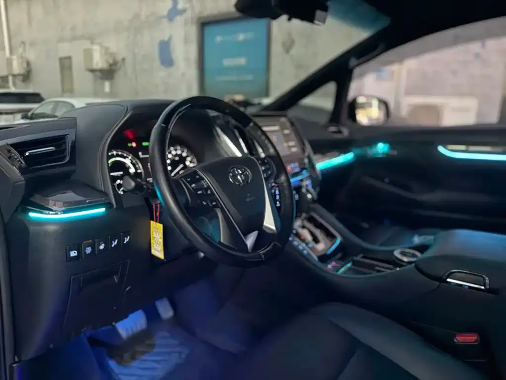 Toyota Alphard 2023 из CN, фото 5