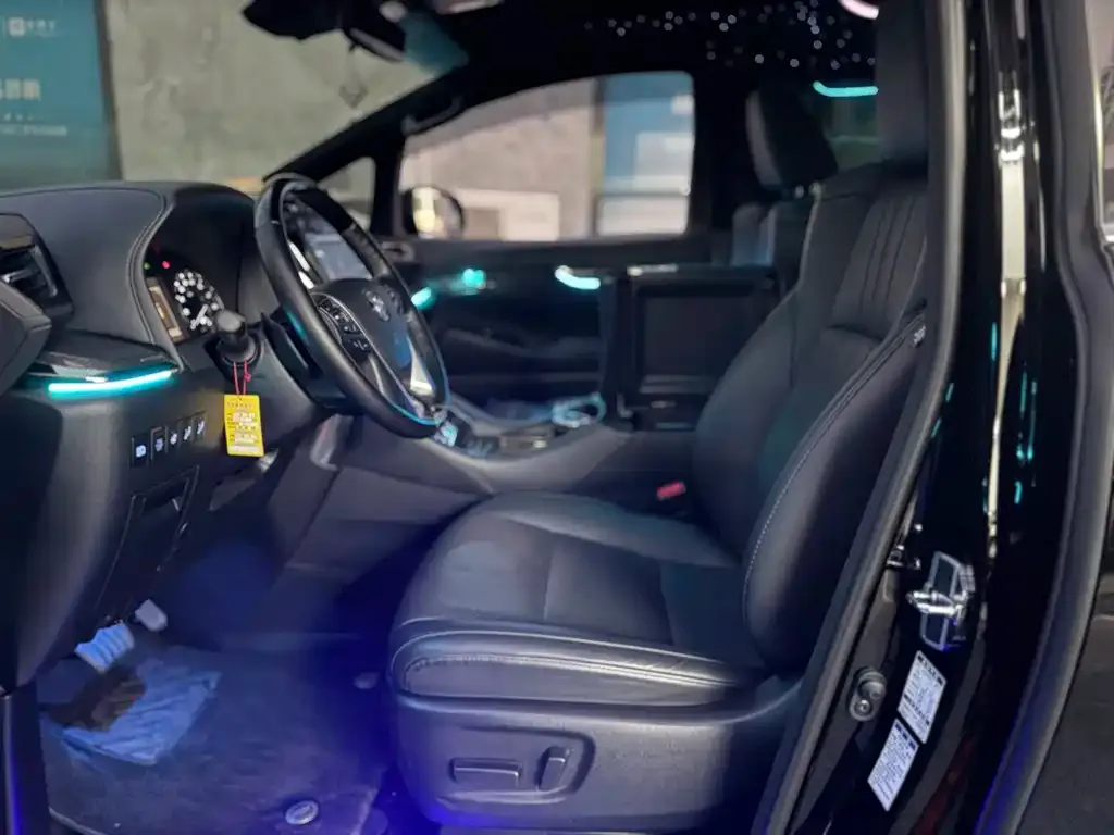 Toyota Alphard 2023 из CN, фото 6