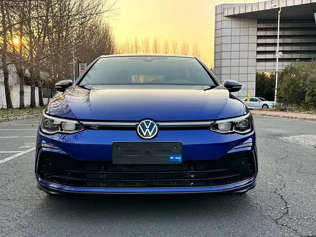 Volkswagen Golf 2021 из CN, фото 2