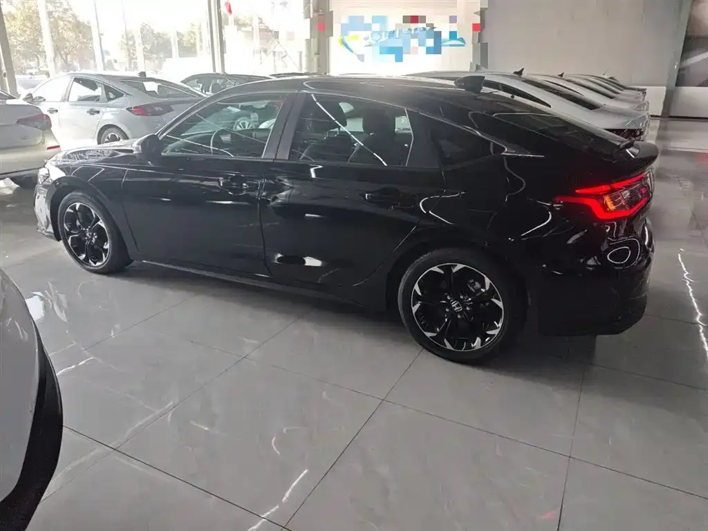 Honda Civic — фото 5