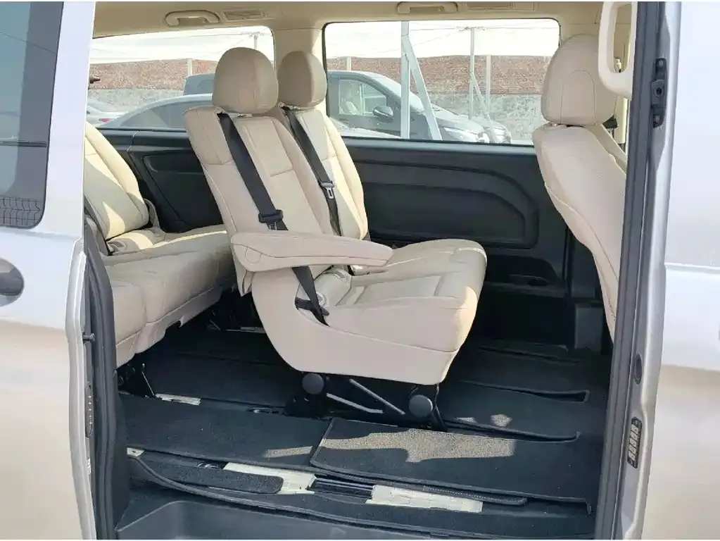 Mercedes-Benz Vito 2023 из CN, фото 4