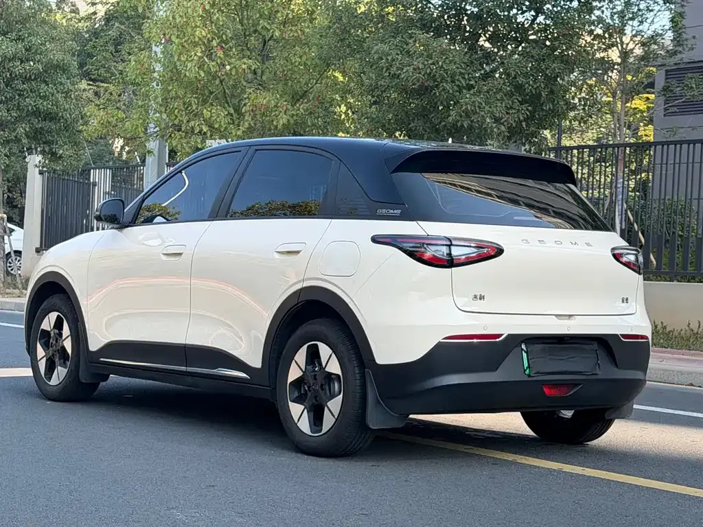 Geely Starburst — фото 7