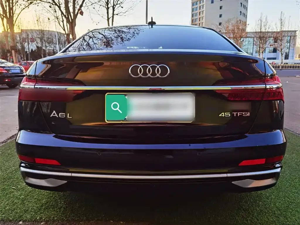 Audi A6L — фото 6