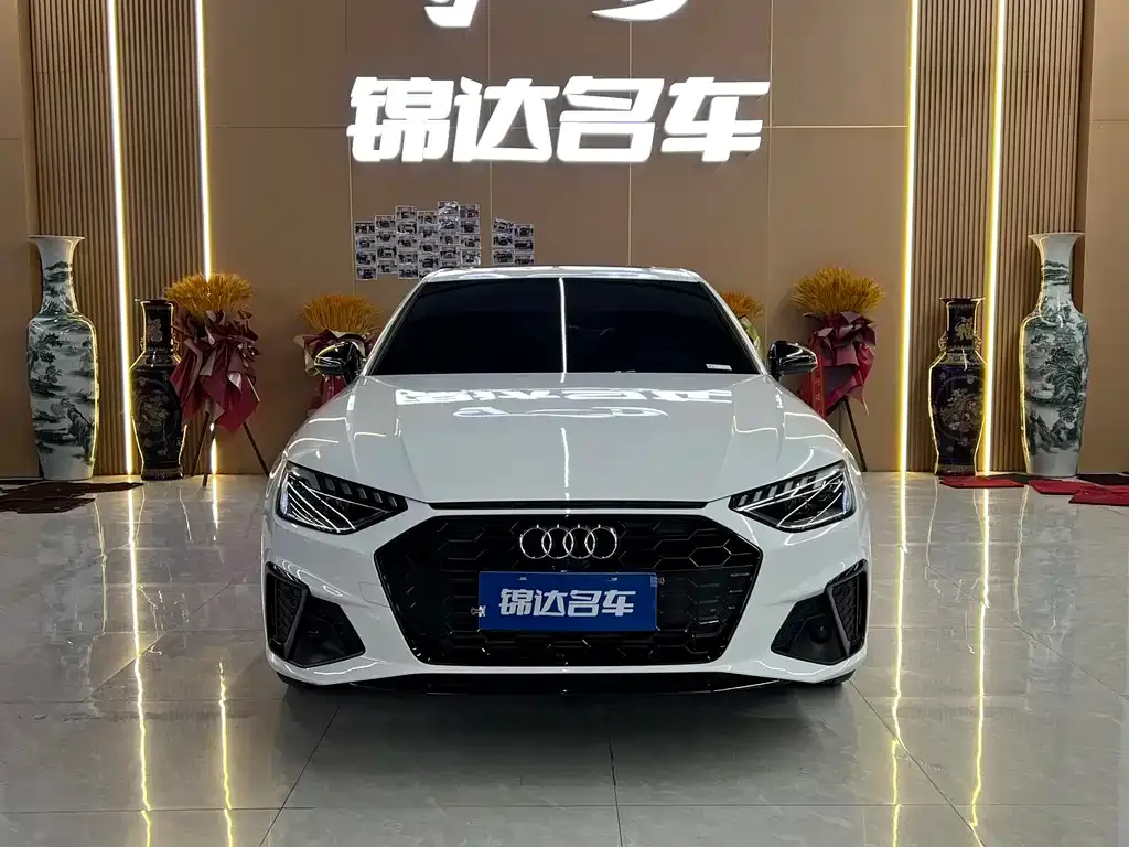 Audi A4L 2024 из CN, фото 2