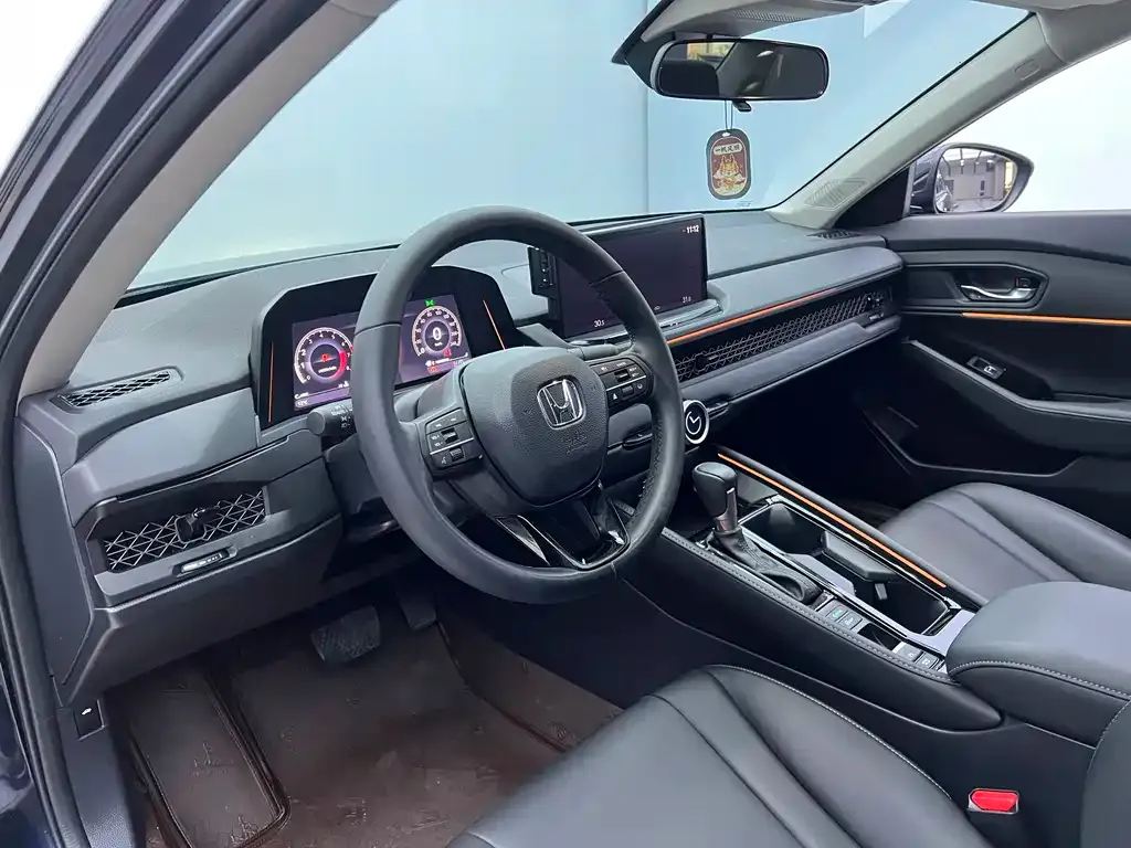 Honda Accord — фото 9