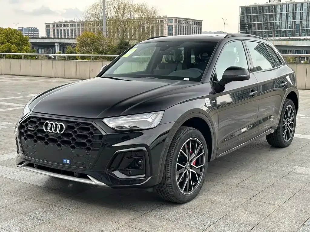 Audi Q5L 2025 из CN, фото 1