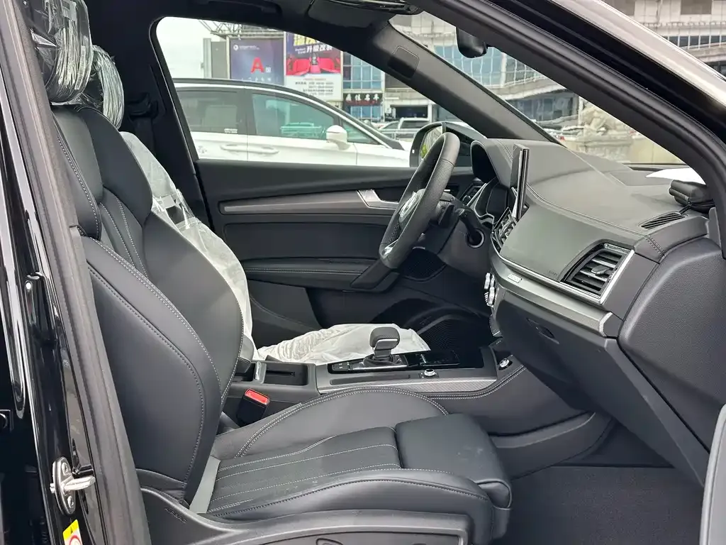 Audi Q5L 2025 из CN, фото 7