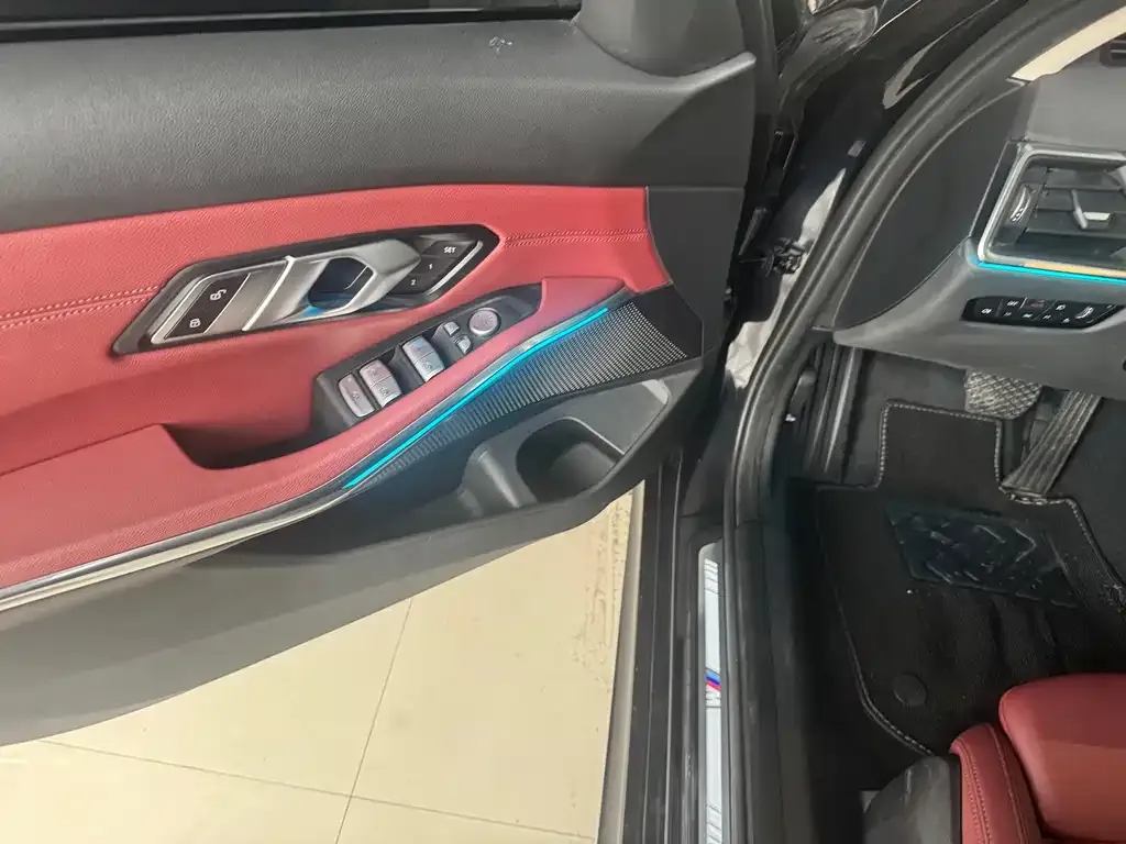 BMW 3 Series 2023 из CN, фото 5