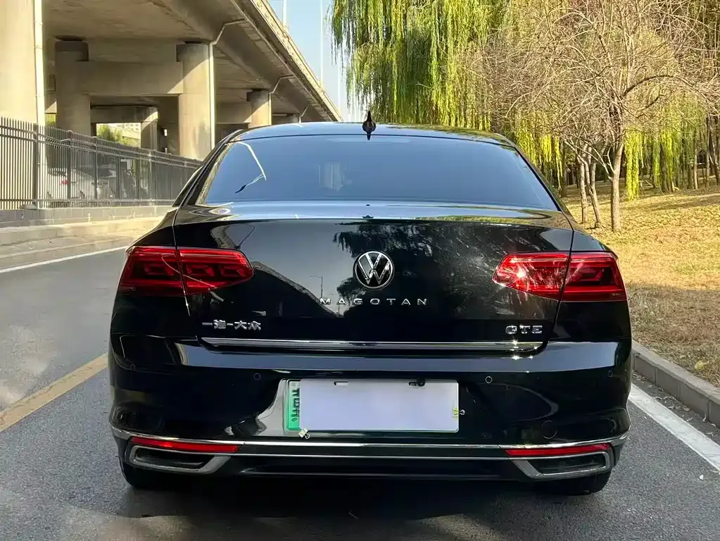 Volkswagen Magotan GTE PHEV 2023 из CN, фото 5
