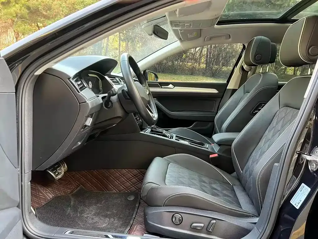 Volkswagen Magotan GTE PHEV 2023 из CN, фото 9
