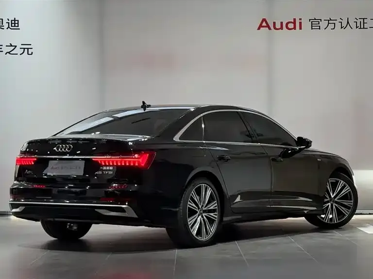 Audi A6L 2024 из CN, фото 4