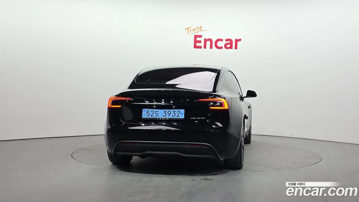 Tesla Model 3 2024 из KR, фото 4