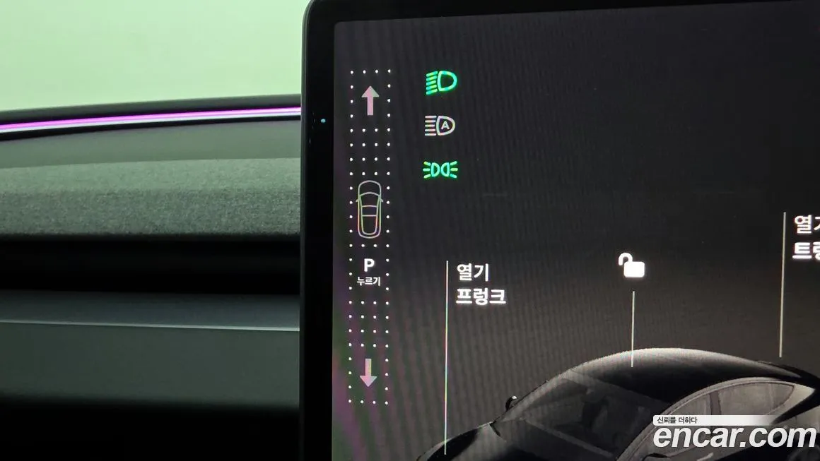 Tesla Model 3 2024 из KR, фото 9