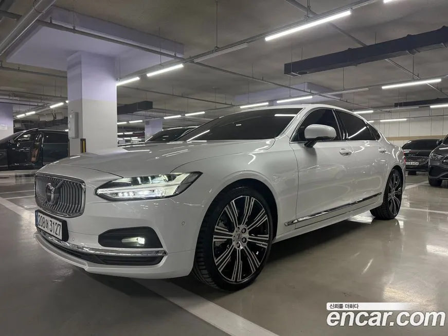 Volvo S90 — фото 1