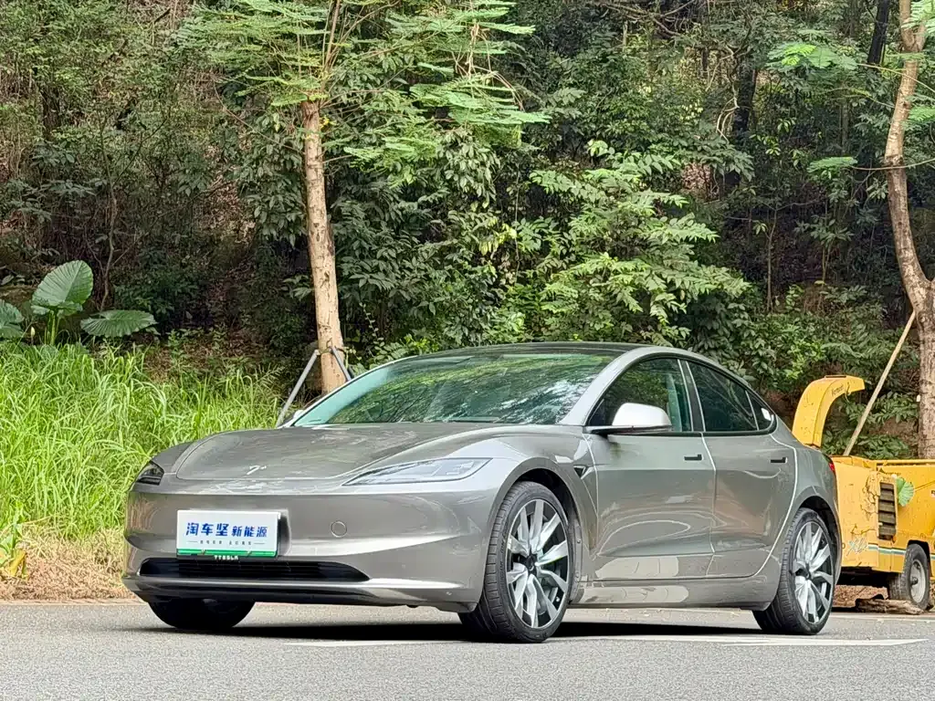 Tesla Model 3 2023 из CN, фото 1