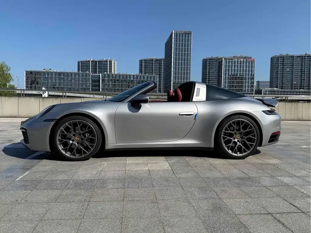 Porsche 911 2024 из CN, фото 3