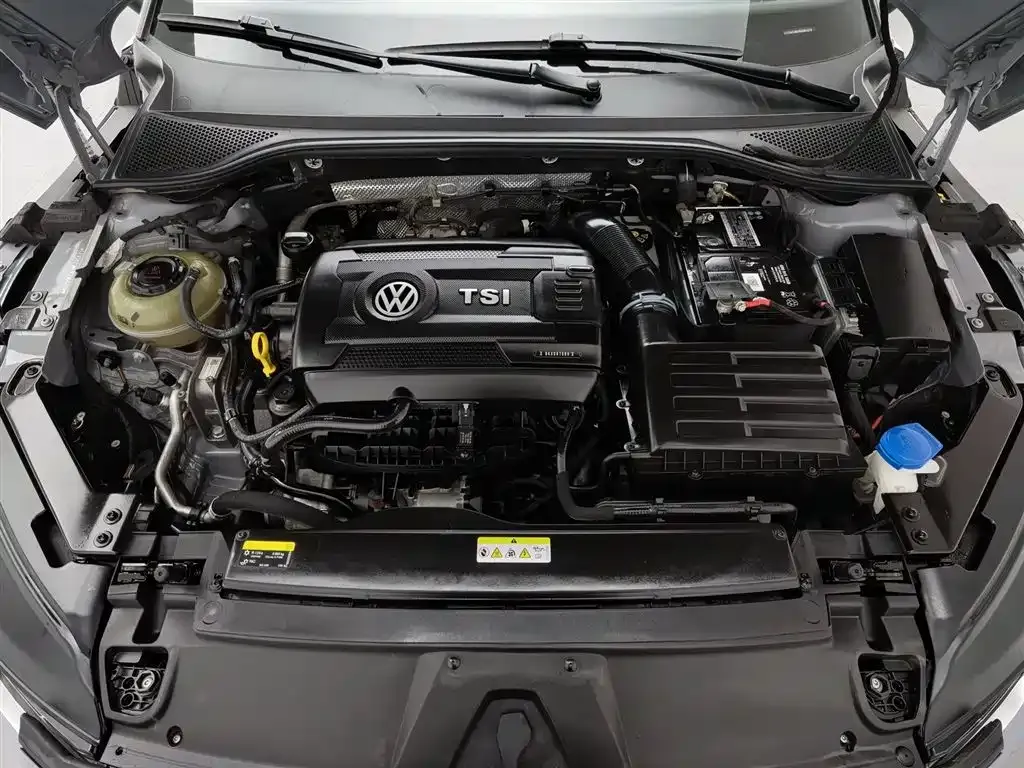 Volkswagen CC 2023 из CN, фото 6