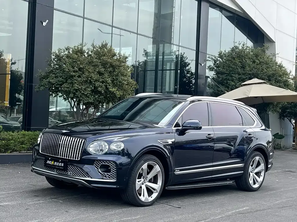 Bentley Bentayga 2023 из CN, фото 1