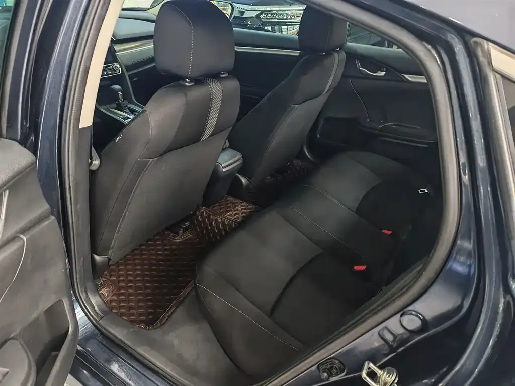 Honda Civic 2021 из CN, фото 5