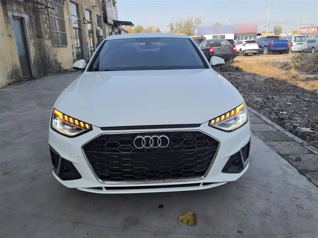 Audi A4L 2021 из CN, фото 3