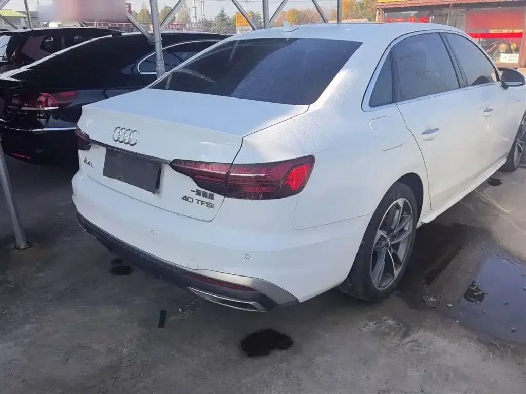 Audi A4L 2021 из CN, фото 7