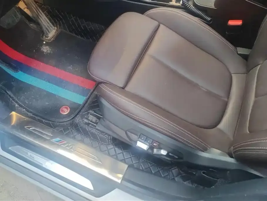 BMW X1 2021 из CN, фото 9
