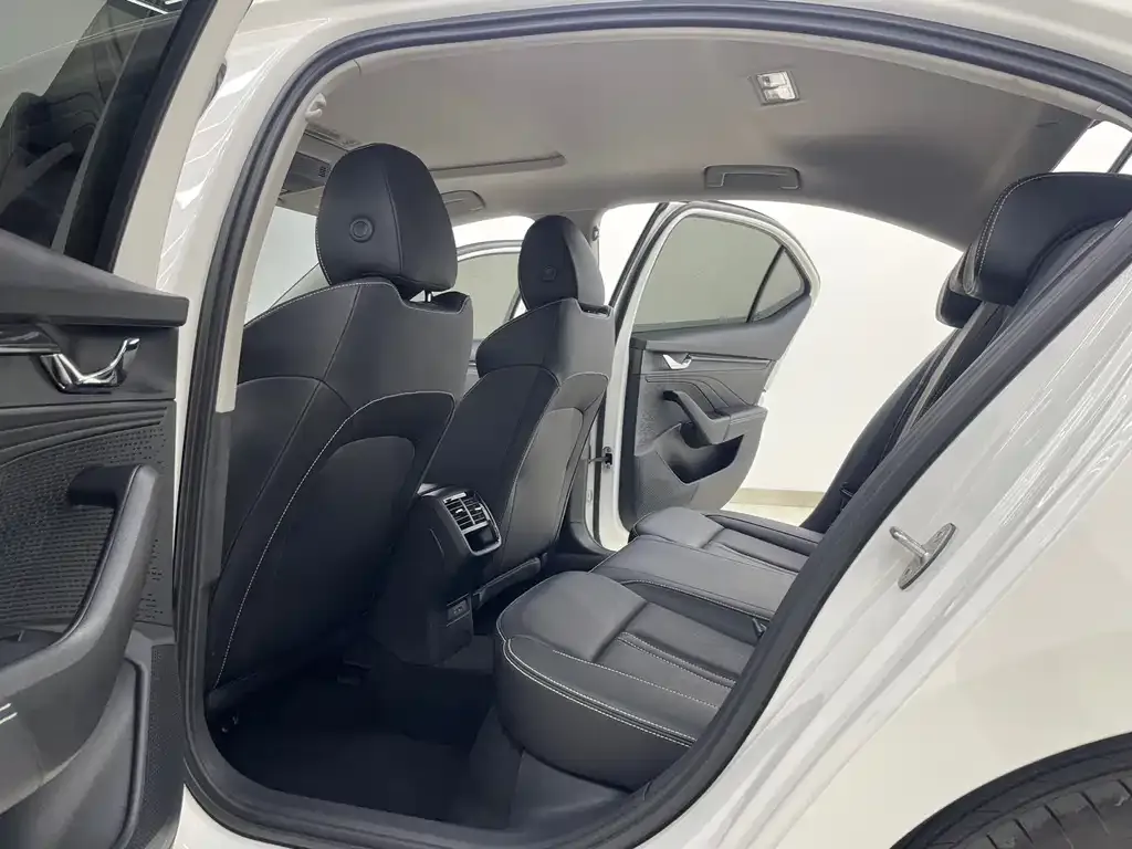 Skoda Octavia — фото 5