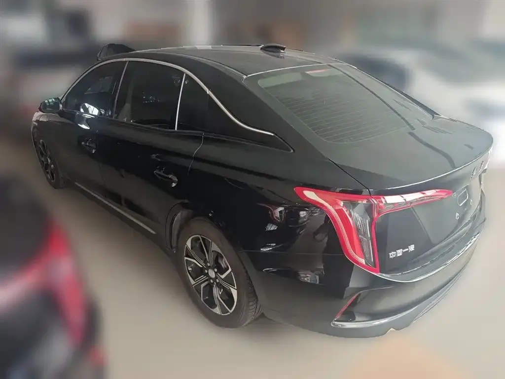 Hongqi E-QM5 2024 из CN, фото 9