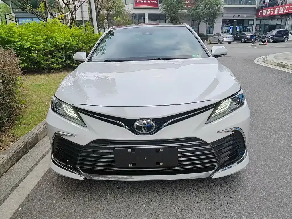 Toyota Camry 2021 из CN, фото 2