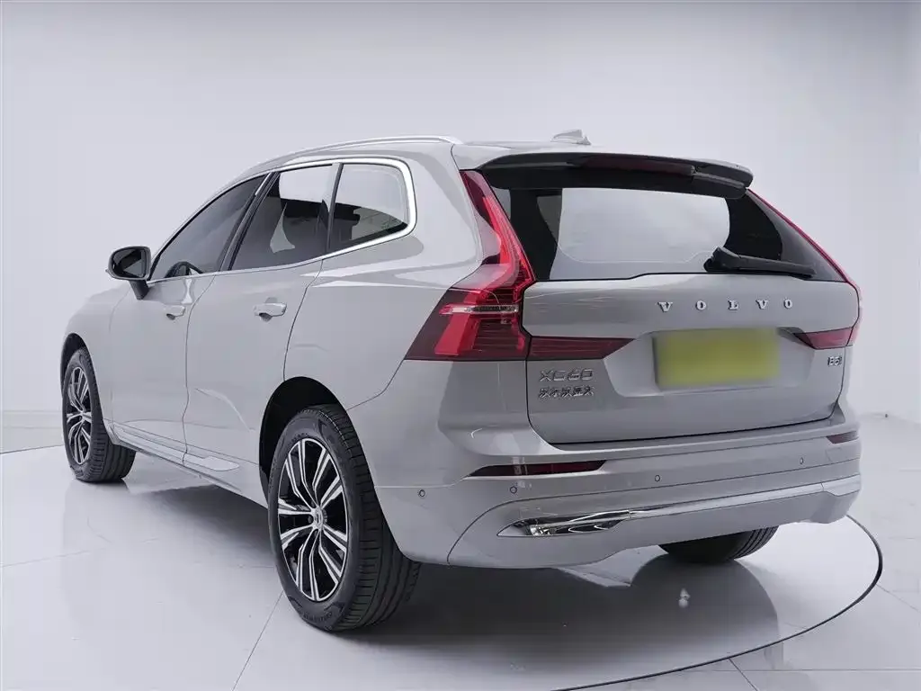Volvo XC60 2021 из CN, фото 8