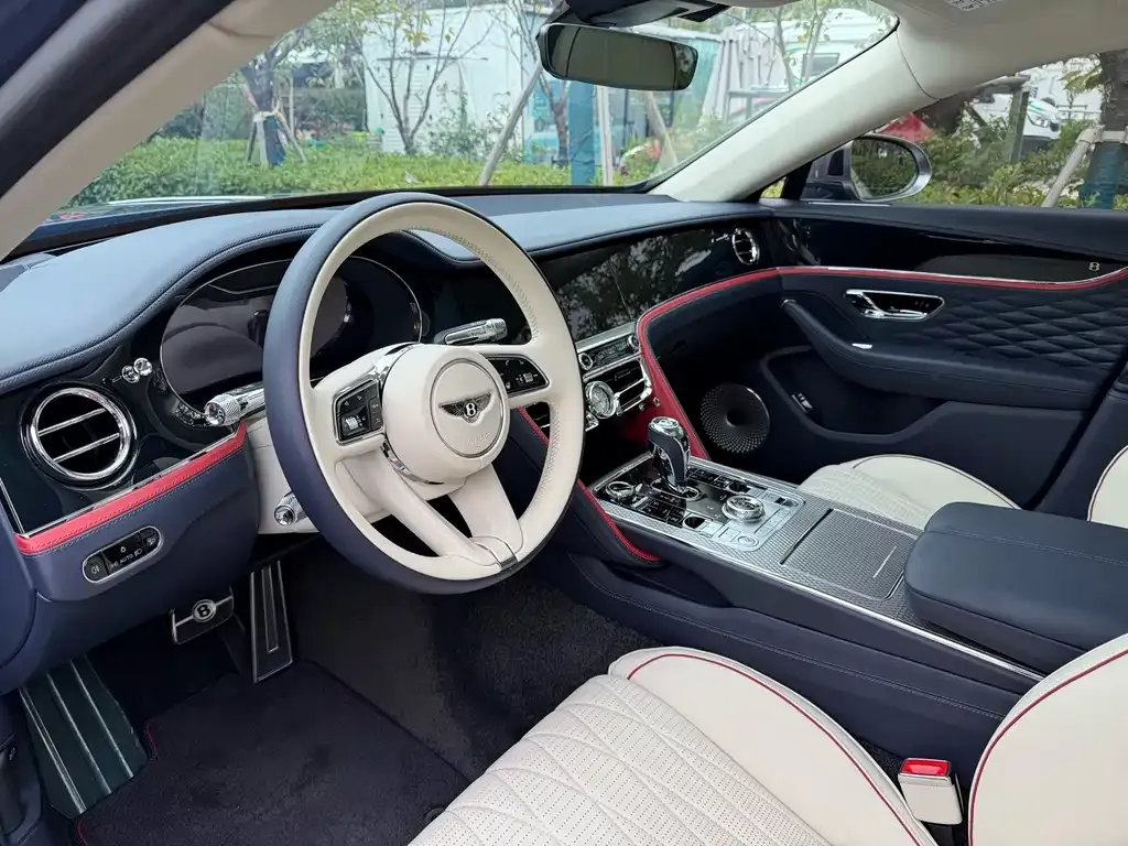 Bentley Flying Spur PHEV 2022 из CN, фото 3