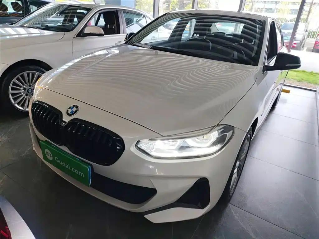 BMW 1 Series — фото 1