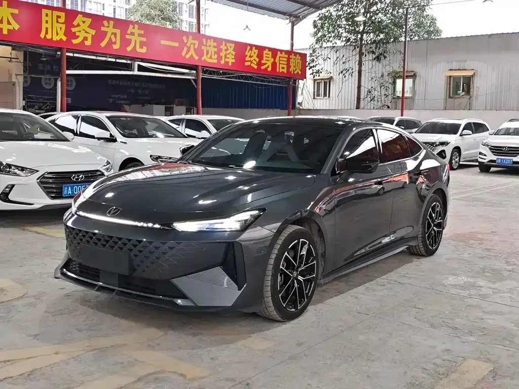 Changan UNI-V iDD 2025 из CN, фото 1