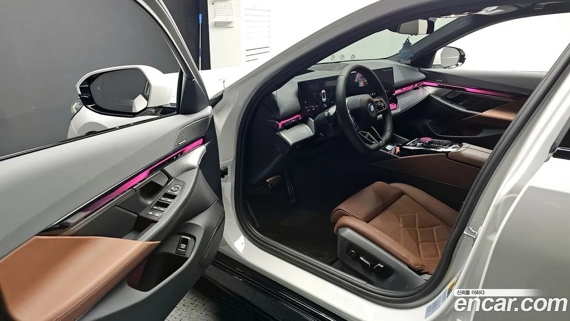 BMW i5 — фото 10